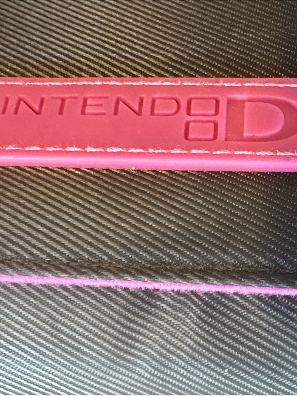 Nintendo DS Wallet Pink Gray Travel Carrying Case - Picture 3 of 13